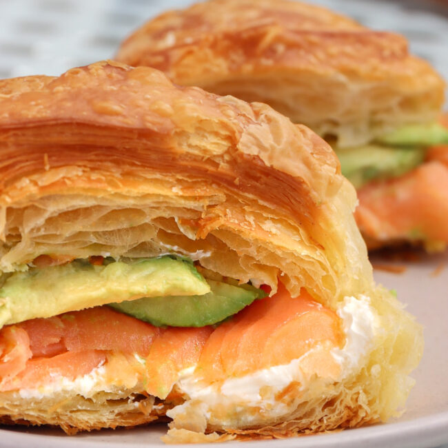 Croissant de Salmón Noruego Ahumado
